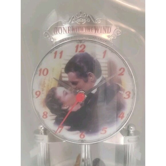 Gone With The Wind Anniversary Clock w/Horse & Carriage Pendulums 9 Inch NIB - Picture 2 of 7